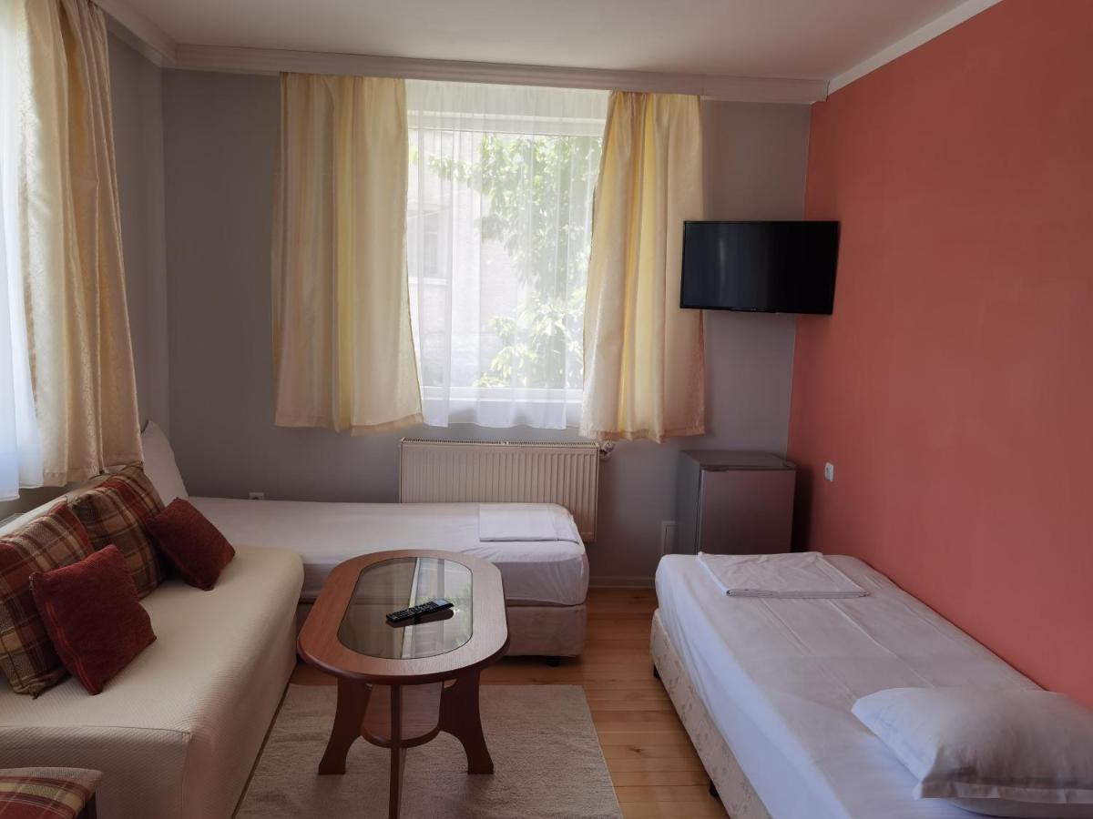 Mira Guest House Добриниште Екстер'єр фото